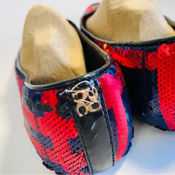 Coach Deborah Sequin Flat
Red Black or blue Gold sequins
Size 7-7.5 - Picture 10 of 16